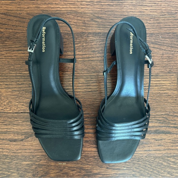 Reformation: Eleonora Sling Back Block Heel Sandal in BLACK (Size 8) - Picture 2 of 5